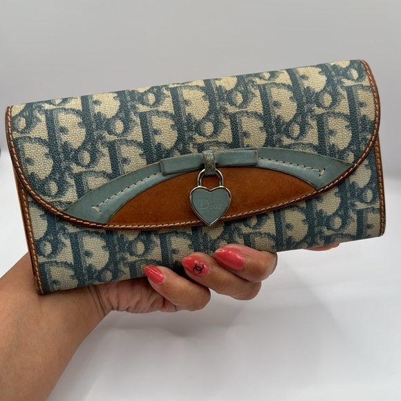 Dior Oblique Heart Lock Charm Wallet Blue Cream Authentic Bifold EUC - Picture 8 of 16